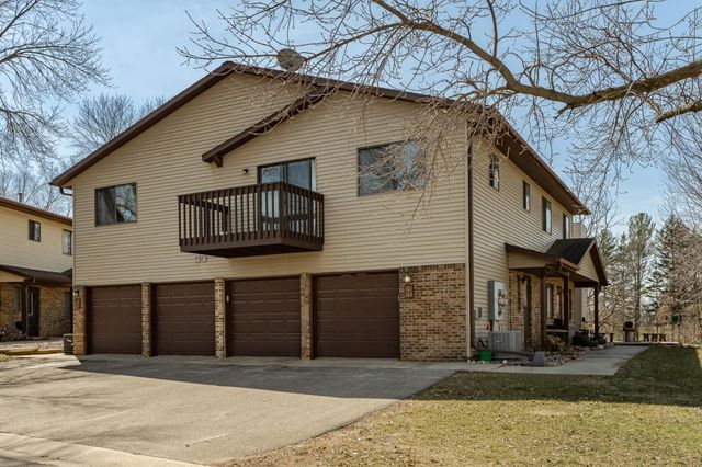 101 Conner Circle SW, Rochester, MN 55902