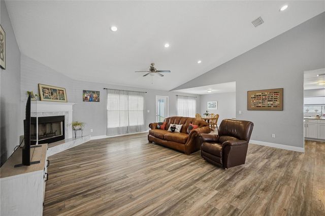 6875 SE 11TH PLACE, Ocala, FL 34472