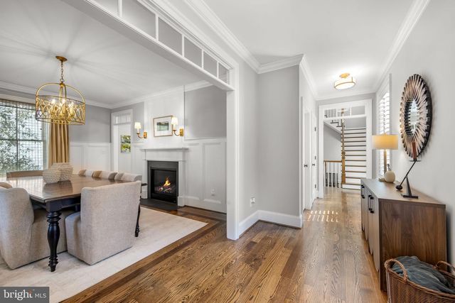 323 S WEST ST, Falls Church, VA 22046