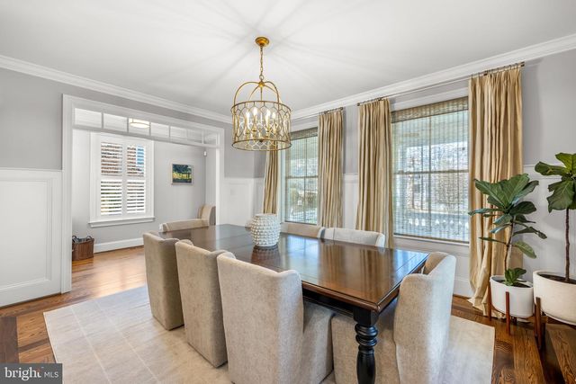 323 S WEST ST, Falls Church, VA 22046