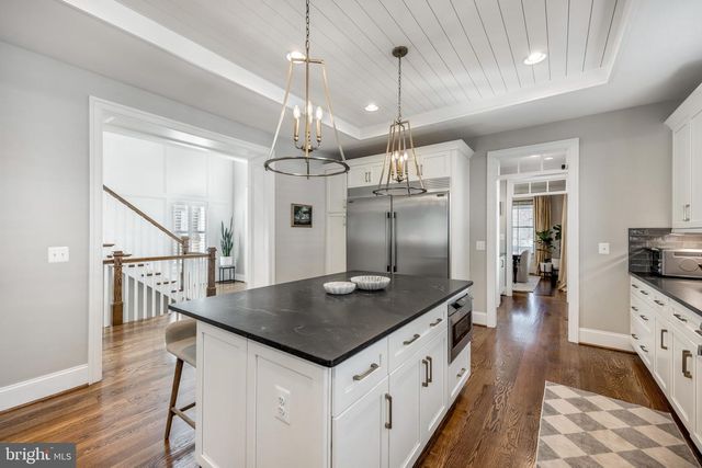 323 S WEST ST, Falls Church, VA 22046