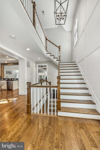 323 S WEST ST, Falls Church, VA 22046
