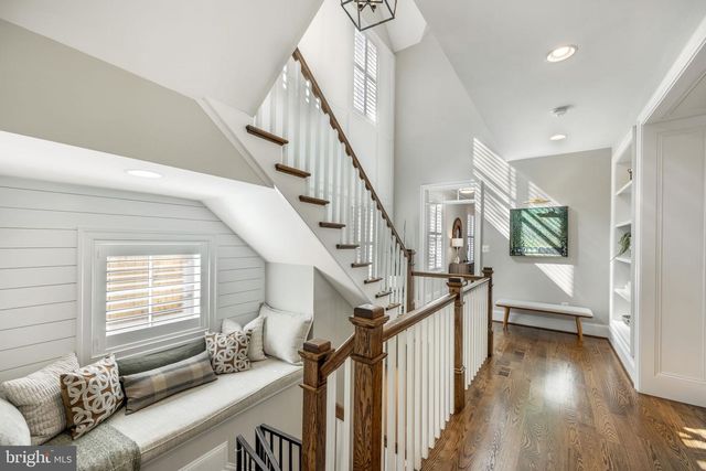 323 S WEST ST, Falls Church, VA 22046