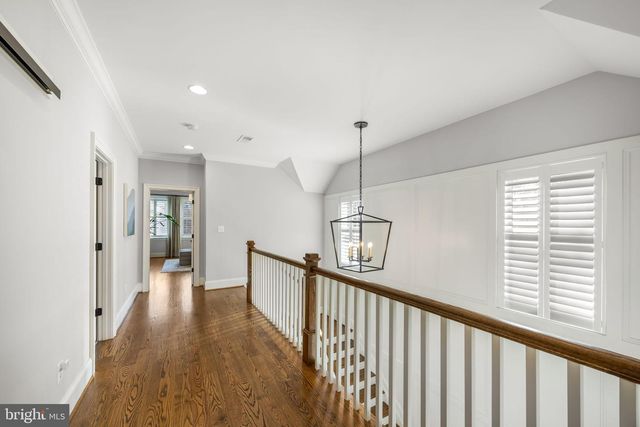 323 S WEST ST, Falls Church, VA 22046