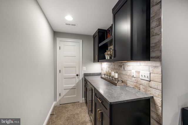 323 S WEST ST, Falls Church, VA 22046