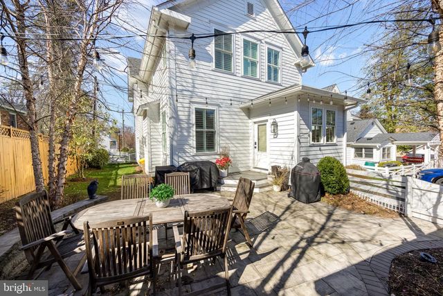 323 S WEST ST, Falls Church, VA 22046