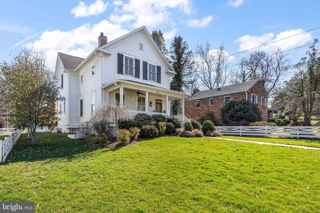 323 S WEST ST, Falls Church, VA 22046