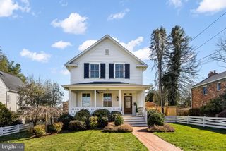 323 S WEST ST, Falls Church, VA 22046