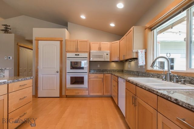 516 Circle F Trail, Bozeman, MT 59718