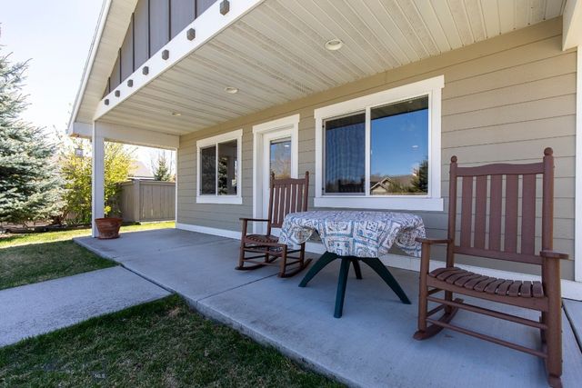 516 Circle F Trail, Bozeman, MT 59718