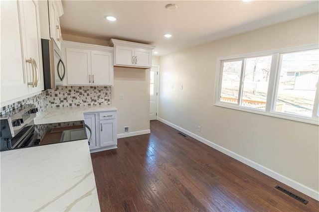 207 N 16th Street, Savannah, MO 64485