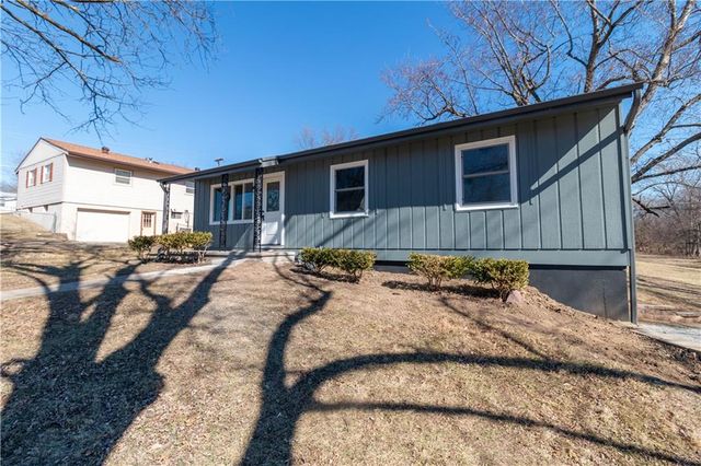 207 N 16th Street, Savannah, MO 64485