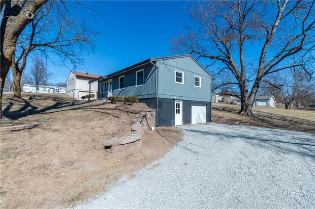 207 N 16th Street, Savannah, MO 64485