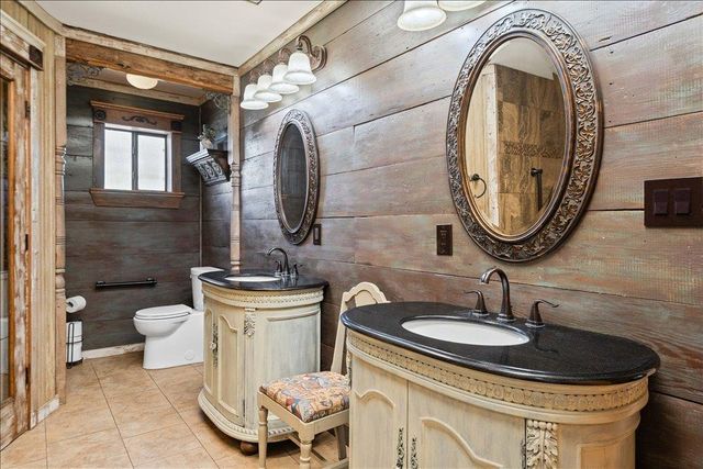 2421 Post Oak RD, Webberville, TX 78653