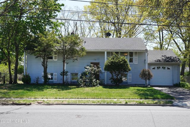 9 Newport Drive, Howell, NJ 07731