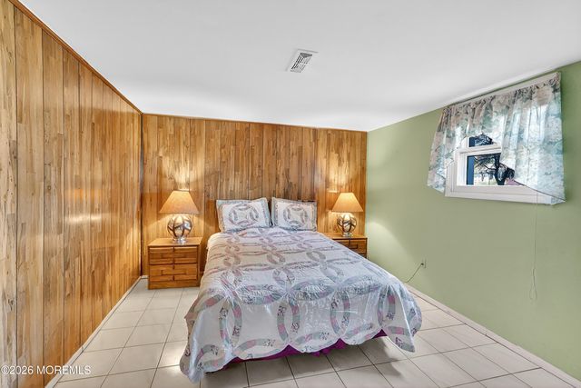 9 Newport Drive, Howell, NJ 07731