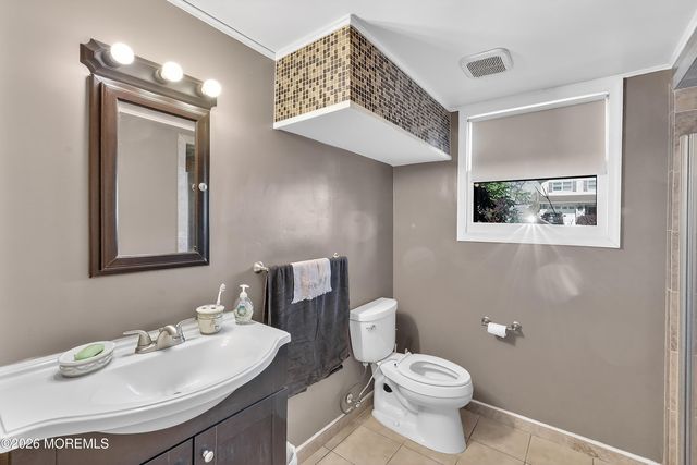 9 Newport Drive, Howell, NJ 07731