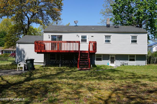 9 Newport Drive, Howell, NJ 07731