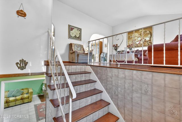 9 Newport Drive, Howell, NJ 07731