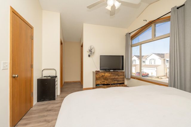 1124 Bristol Lane, Farmington, MN 55024