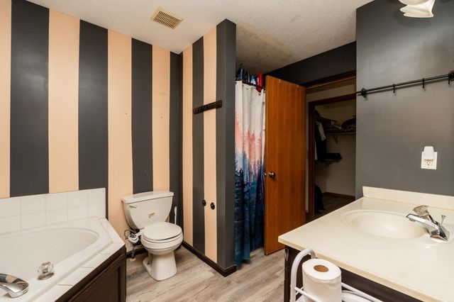 1124 Bristol Lane, Farmington, MN 55024