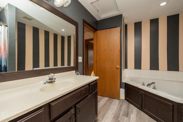 1124 Bristol Lane, Farmington, MN 55024