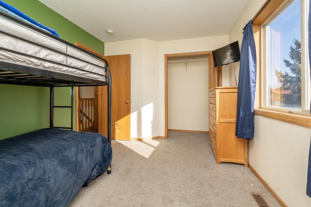 1124 Bristol Lane, Farmington, MN 55024