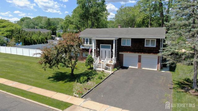 37 valley vale Drive, Old Bridge, NJ 08857