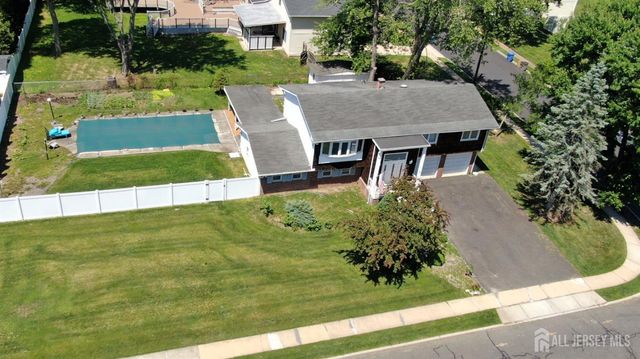 37 valley vale Drive, Old Bridge, NJ 08857