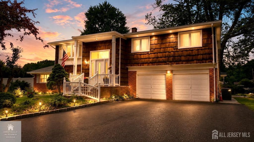 37 valley vale Drive, Old Bridge, NJ 08857