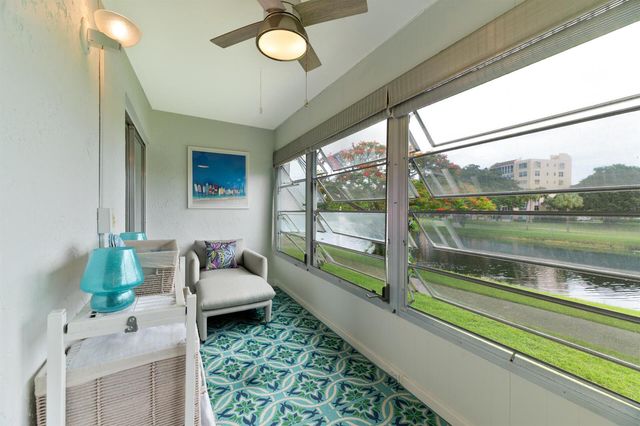 32 Abbey Lane 205, Delray Beach, FL 33446