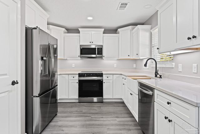 5936 Clark Rd, Milton, FL 32570