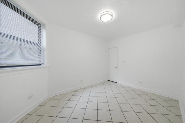 2448 N Keeler Avenue Garden, Chicago, IL 60639