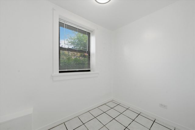 2448 N Keeler Avenue Garden, Chicago, IL 60639