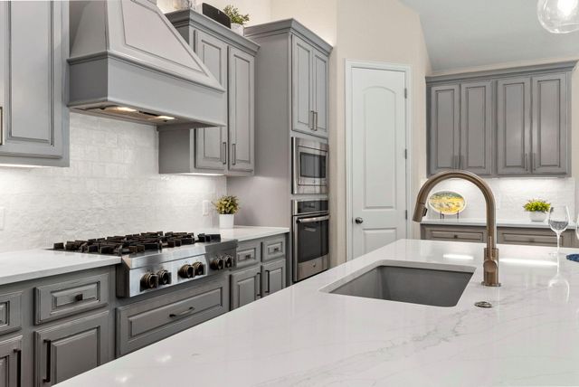 307 Maxwell WAY 20, Lakeway, TX 78738