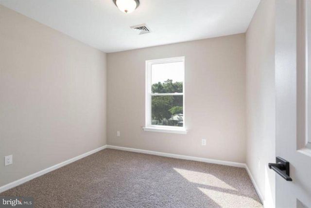 409 CRESCENT BLVD, Millville, NJ 08332