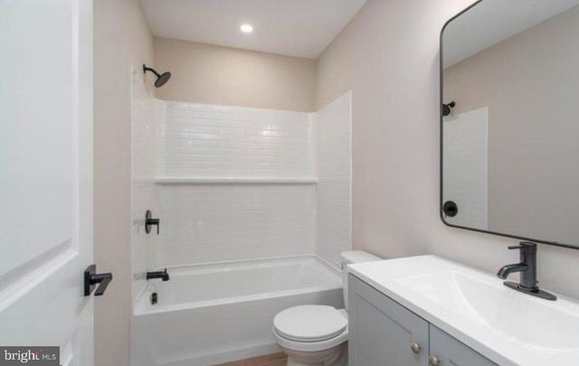 409 CRESCENT BLVD, Millville, NJ 08332
