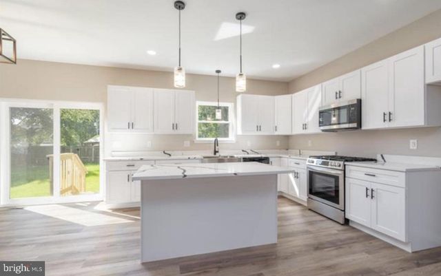 409 CRESCENT BLVD, Millville, NJ 08332