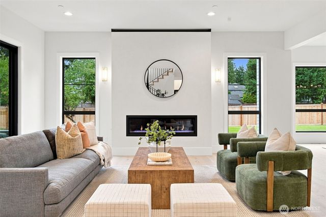 6702 123rd Avenue NE, Kirkland, WA 98033
