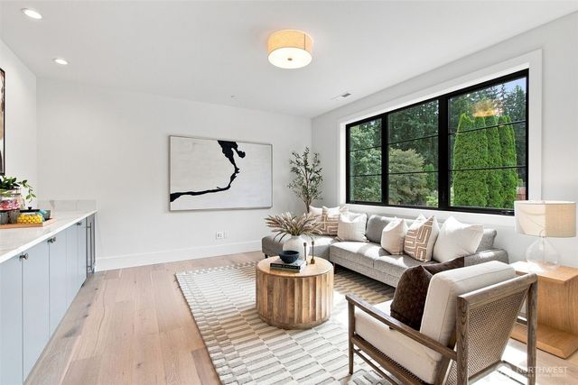 6702 123rd Avenue NE, Kirkland, WA 98033