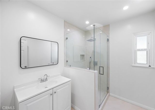 826 E Olive Avenue, Burbank, CA 91501