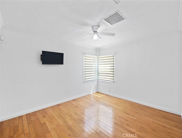 826 E Olive Avenue, Burbank, CA 91501