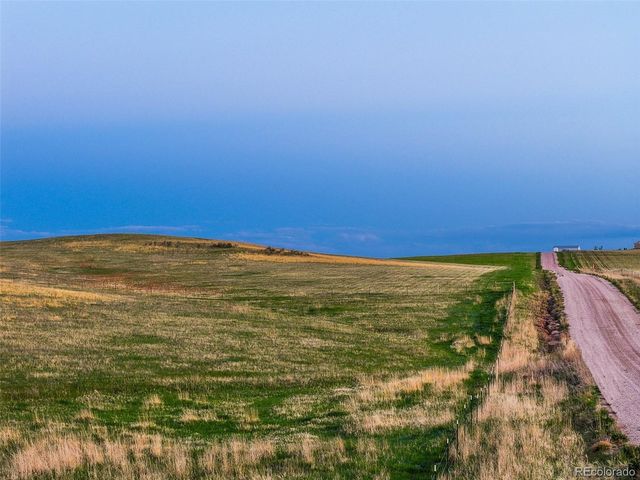 30333 Kootney St, Elizabeth, CO 80107