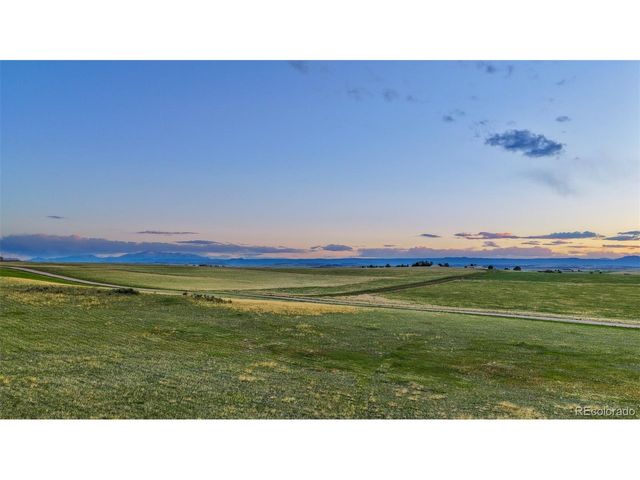 30333 Kootney St, Elizabeth, CO 80107