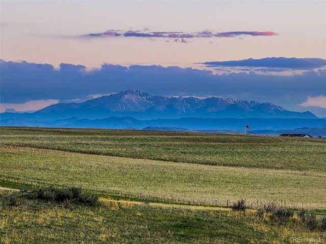 30333 Kootney St, Elizabeth, CO 80107