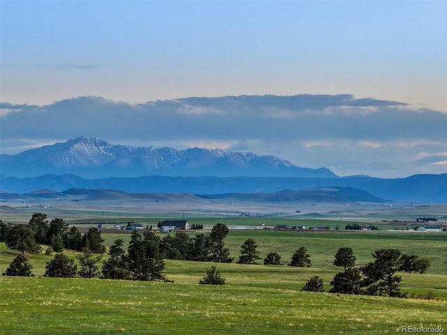 30333 Kootney St, Elizabeth, CO 80107