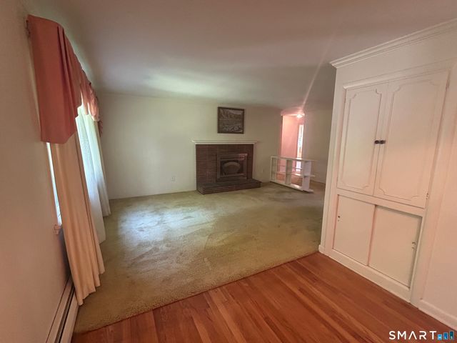 28 Clearview Circle, Naugatuck, CT 06770
