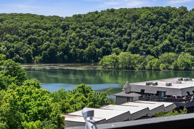 150 Sunken Forest Drive 4-157, Forsyth, MO 65653