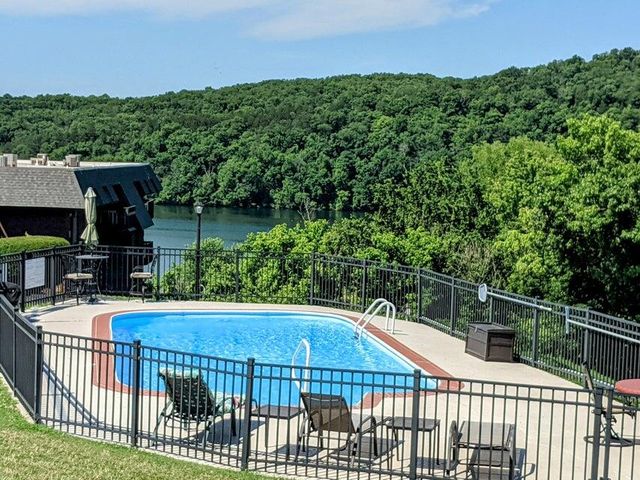 150 Sunken Forest Drive 4-157, Forsyth, MO 65653