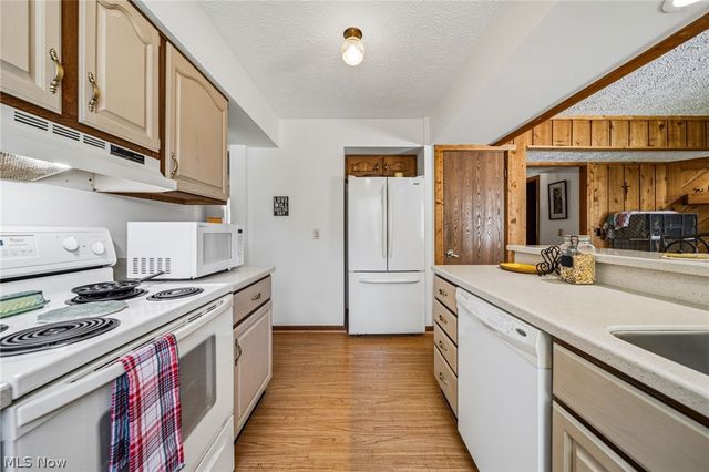 6216 Center Street, Mentor, OH 44060